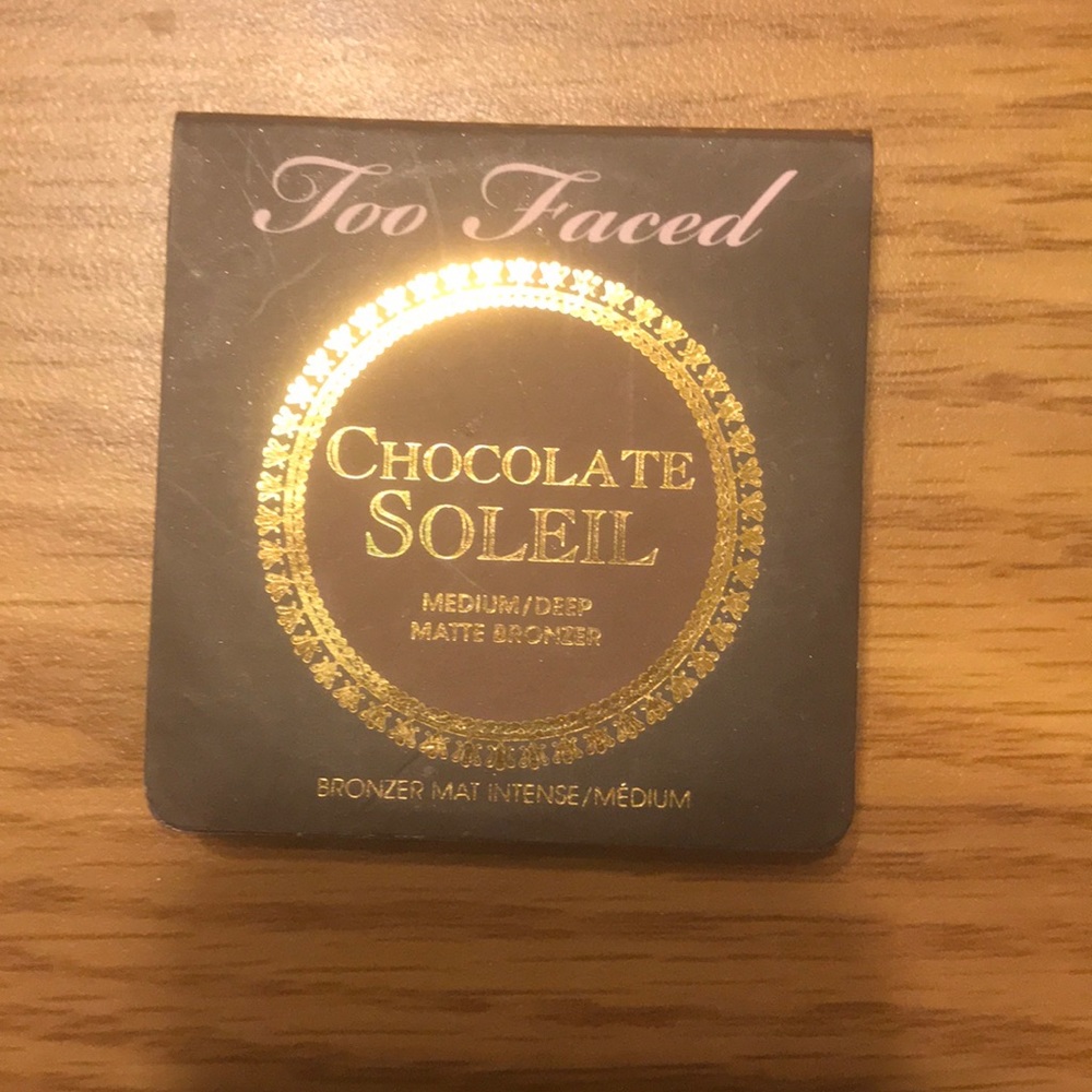 FREE w/ purchase Too Faced mini bronzer
